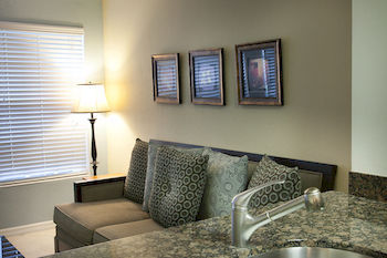 Colindale Apartments Williams Town Екстериор снимка